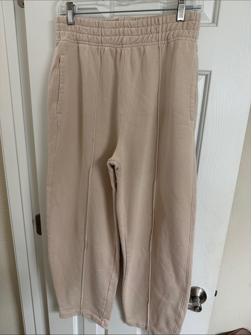 Agolde Sweatpants 100% cotton made in USA . 90’s wide leg bowed ankle . EUC